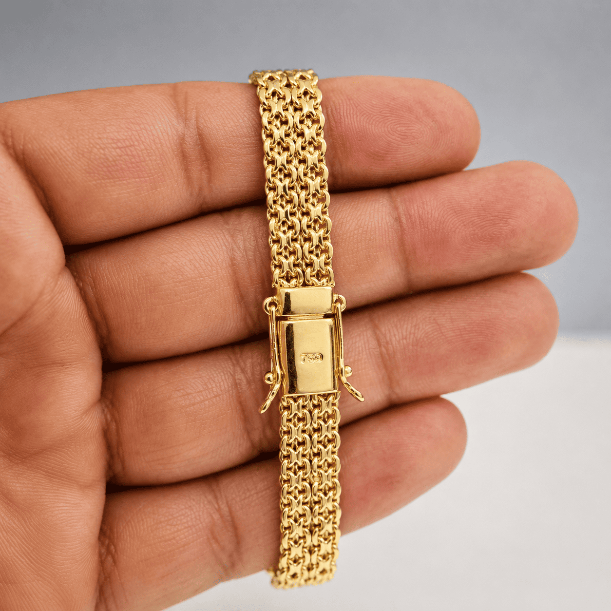 Pulseira Cadeado Esteira 10mm - Banhada a Ouro 18k